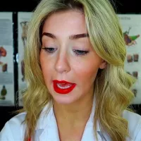 Sieh dir Creative Calm Asmr Mens Physical Exam an