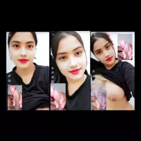 Beautiful School Girl Showing Boobs for Her Teacher on Whatsuup Video Call Viral Whatssup Video Call Sex Chat XXX Video
