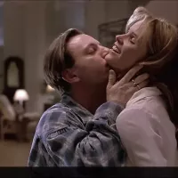 Elle Macpherson lingerie en erotische filmscènes