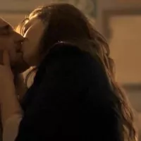 Kat Dennings Kissing and Sex Scene from Daydream Nation: Celebrity Celebrity Porn