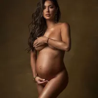 Celebrities Posing Nude While Pregnant: Maternity Pics