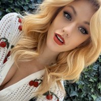 Katherine McNamara Porn Pic