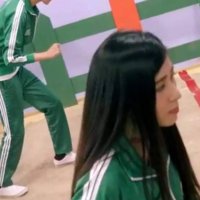 Carmila Omek Squirt Host Aplikasi BLING2