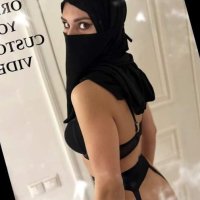 MUSLIM GIRL FUCKED IN THE MOUTH Vidéos Porno