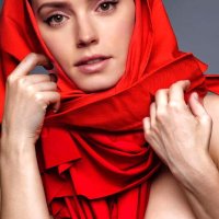 Daisy Ridley Posing Topless
