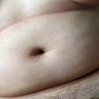 Chica gordita montando una polla gorda y toma un enorme creampie de impregnacin sin proteccin