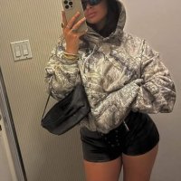 Instagram – Brittany Oliveira / brittany_oliveira image 12