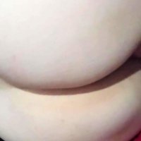Turkse MILF in de kont geneukt in exclusieve thuisporno