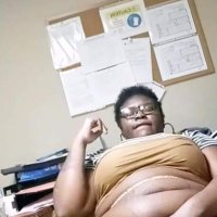 Ebony Mommy Masturbating In Office