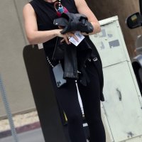 Celebrity – Hilary Duff image 6