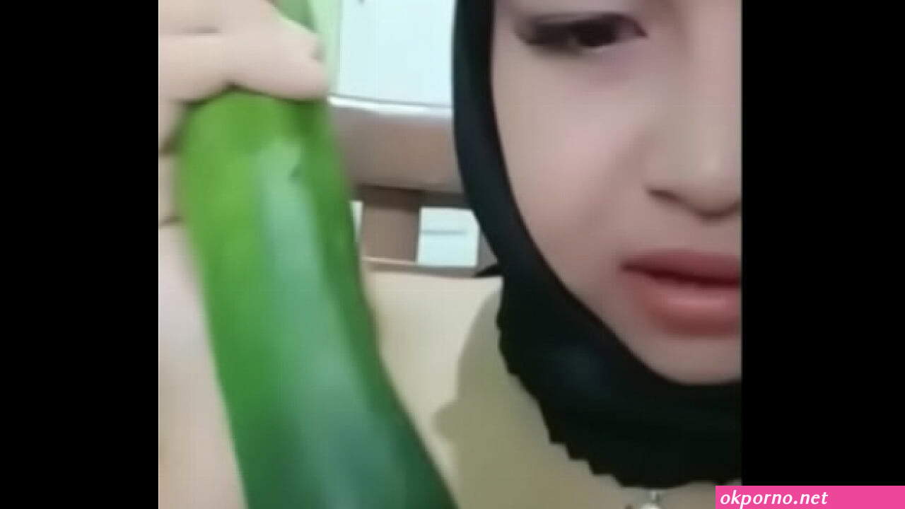 Live hijab colmek