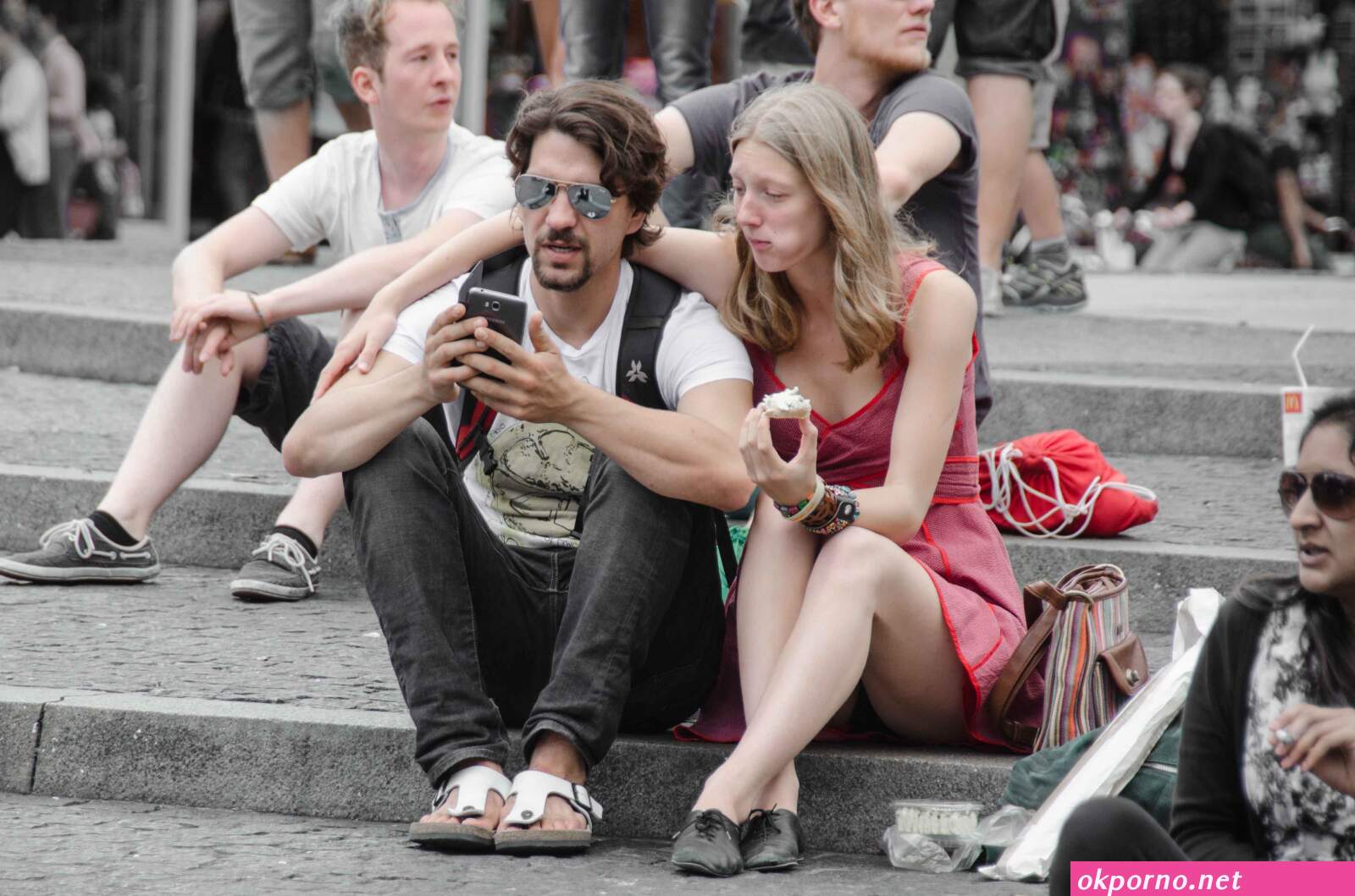 Upskirt candid indonesia