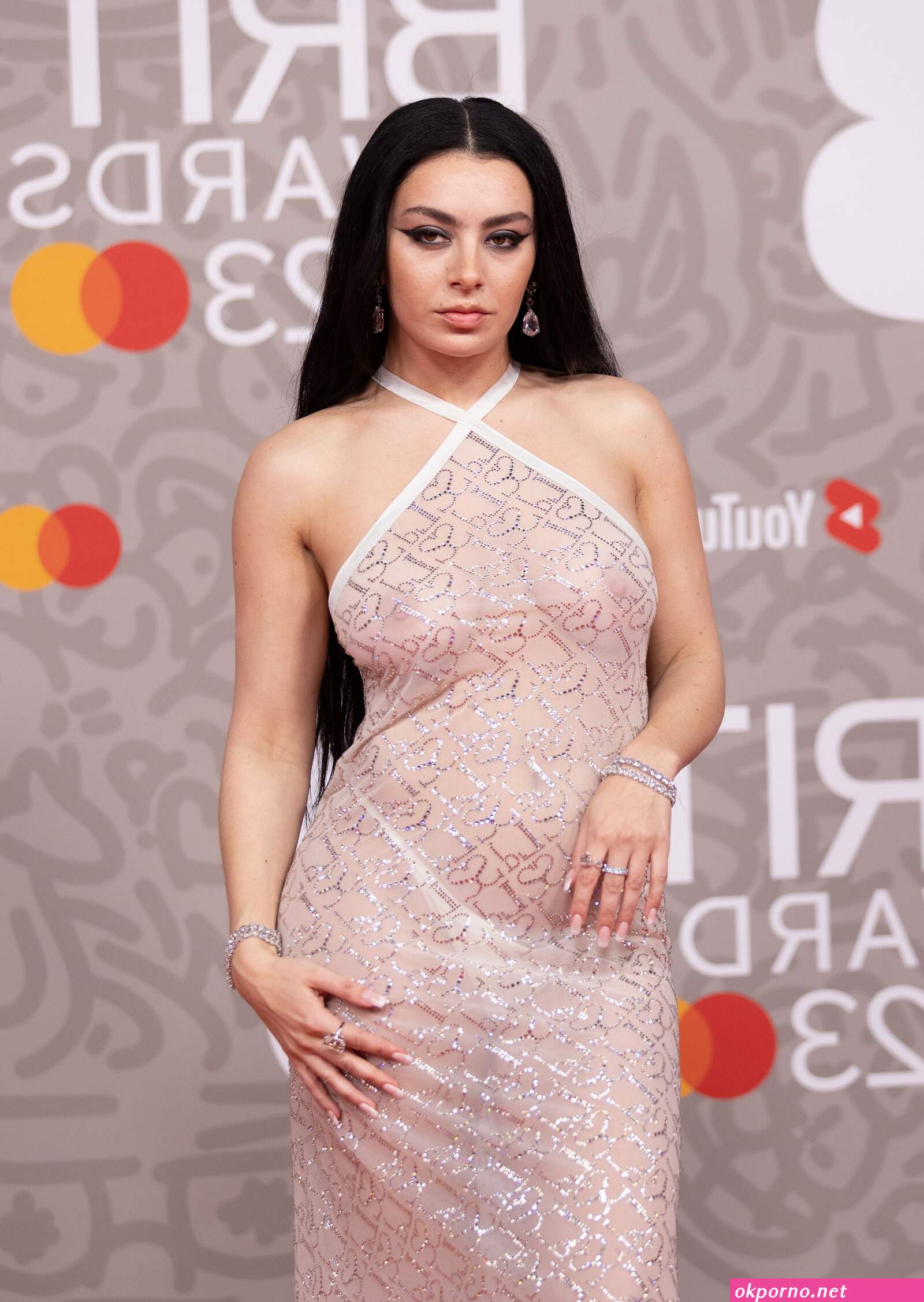 Indian top actress nippless poto