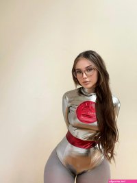 Tayler hills porno