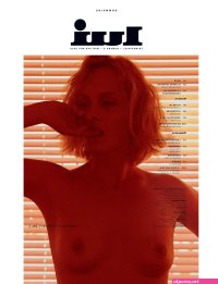Amber Valletta Naked