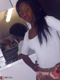 Ptite chatte africaine kiki nom ay