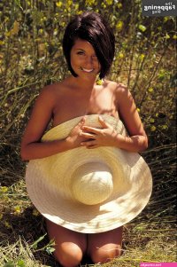 Tiffani Thiessen Nude Sexy Collection