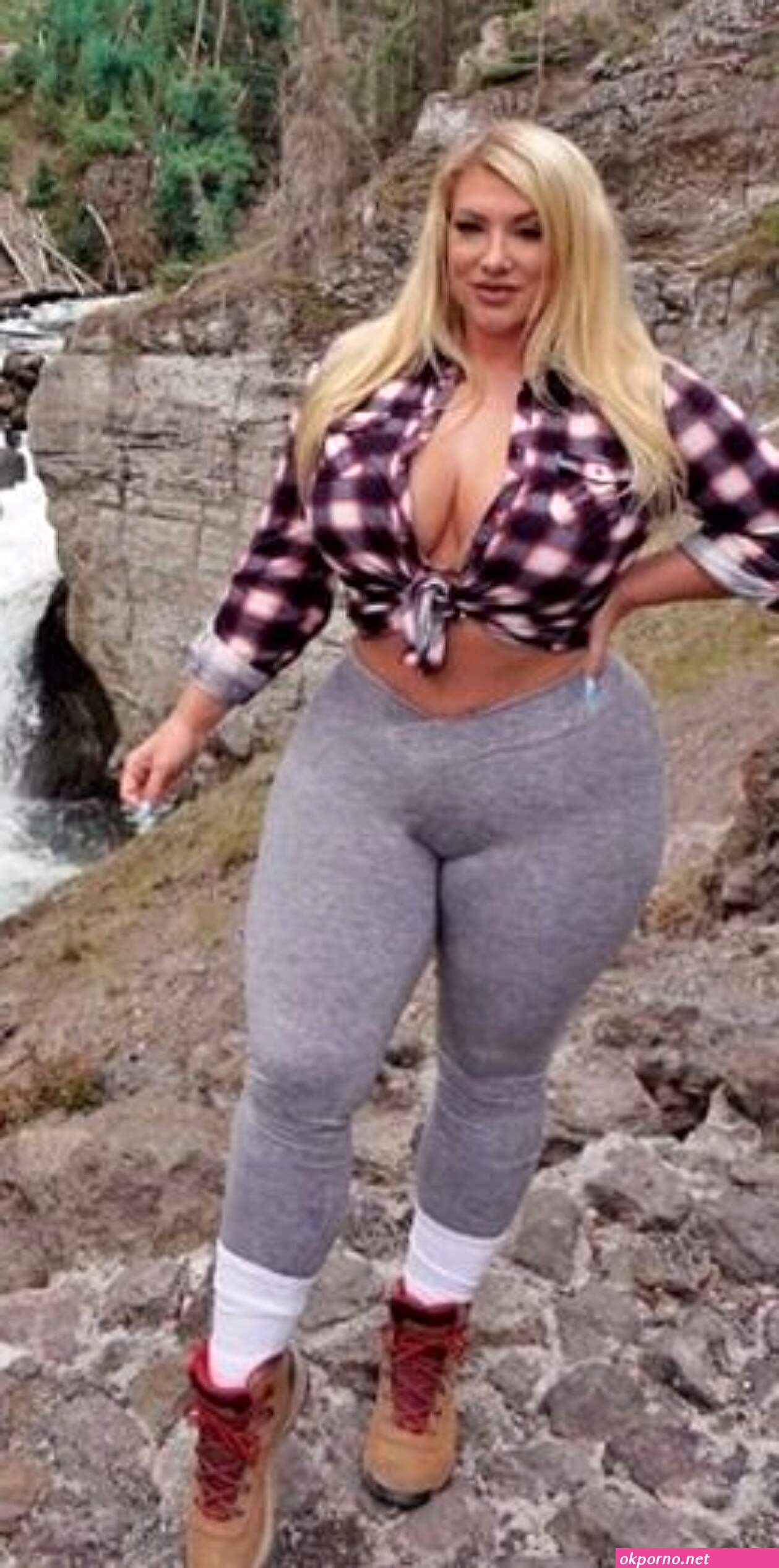 Huge Tit Chubby