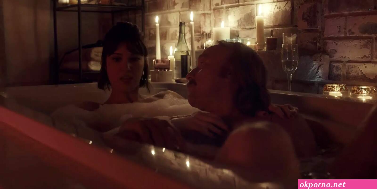 Mary Elizabeth Winstead Topless Nude Scene From All About Nina