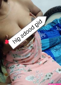 Real bhabhi big boobs cam and real Indian escort in New Delhi