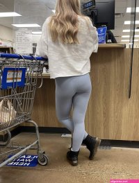 Amazing milf ass in leggings at pharmacy
