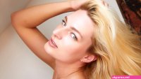 Download wallpaper long hair model gorgeous photoshoot posing beautiful fac