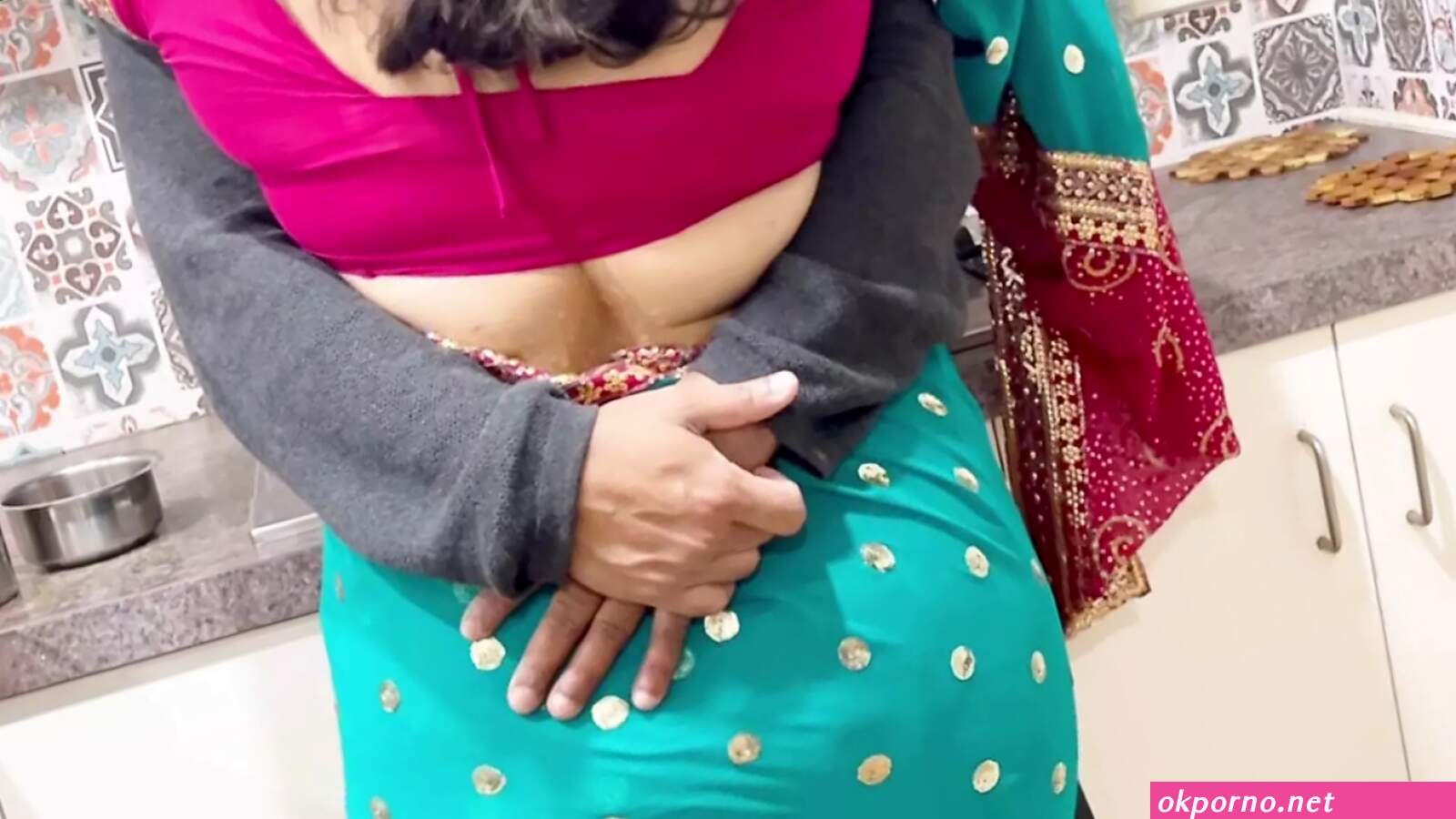 Big boobs aunty saree nude pic