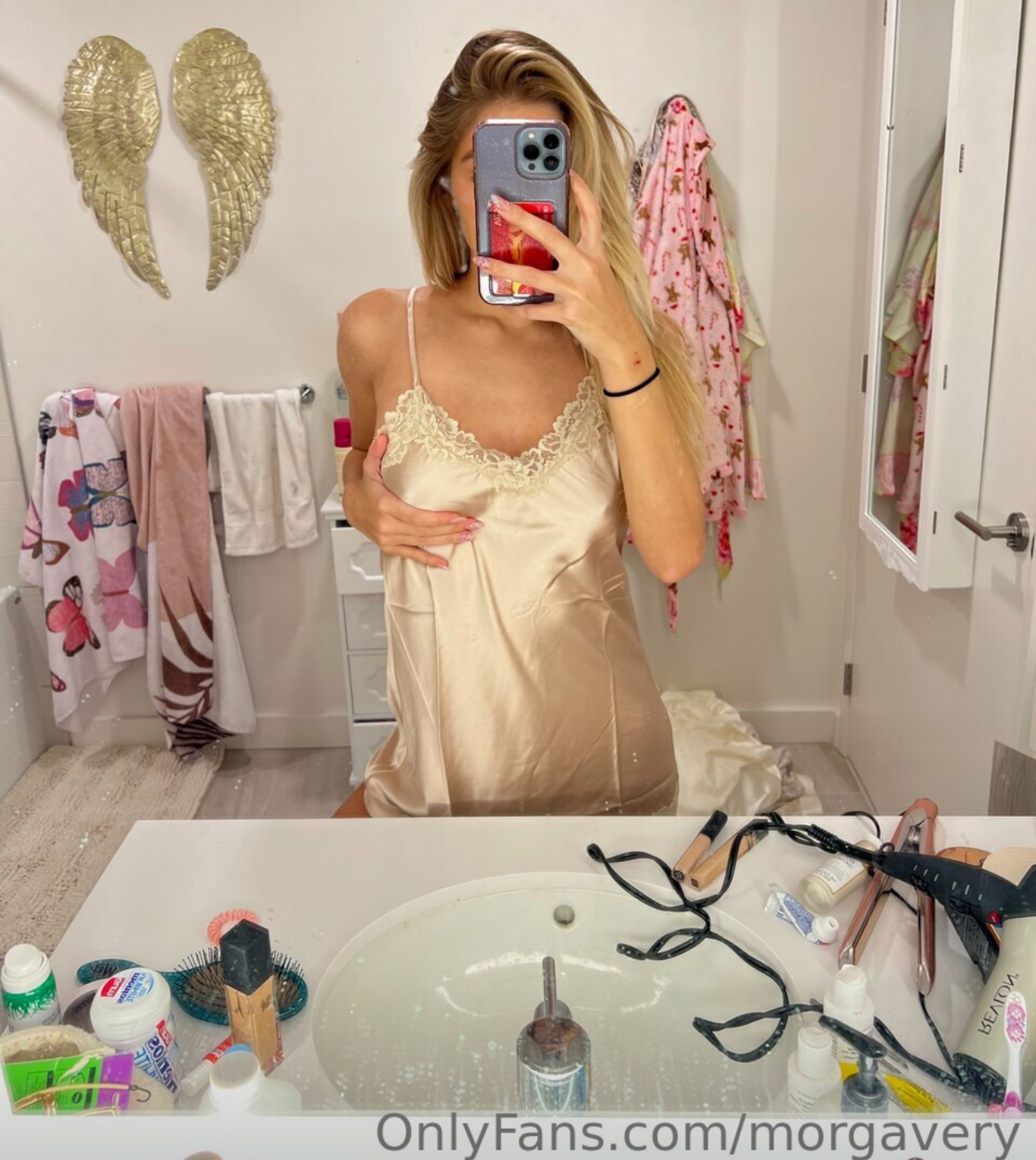 OnlyFans – M0rg@n Avery