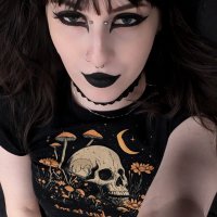 Cute face or fuckable body?