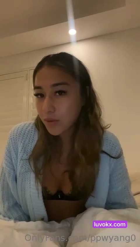 Ppwyang Nude on bed – Show off tits !!! Video Onlyfans
