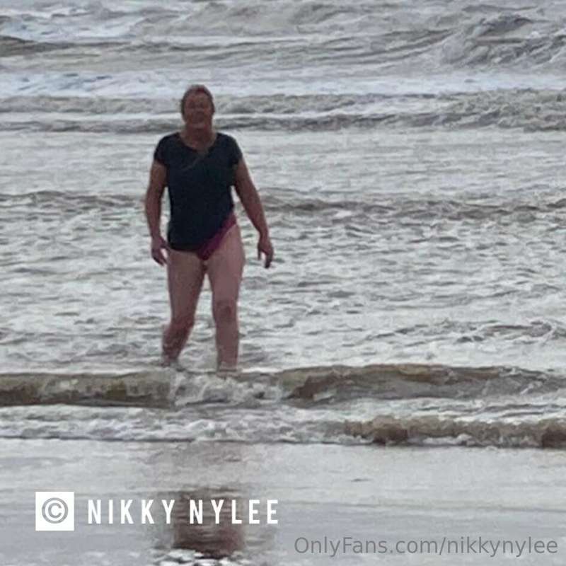 OnlyFans – Nikky Nylee / @Nikkynylee