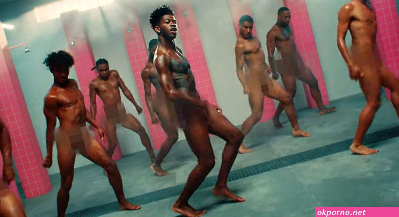 Lil masti naked