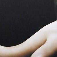 Kelly Brook makes naked ad debut for Reebok