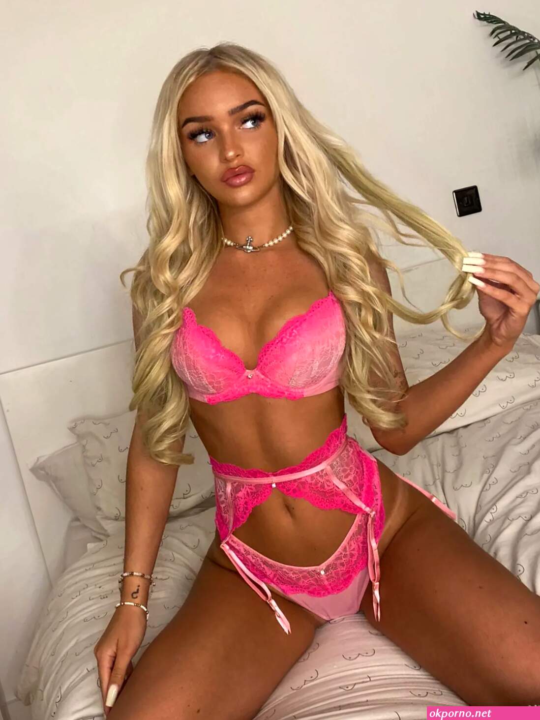 Nocarekali nude 35